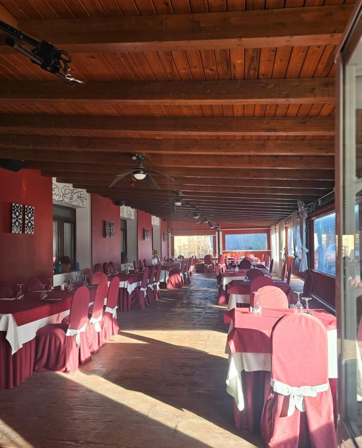 Corral de Almaguer Hotel Restaurante El Patas מראה חיצוני תמונה